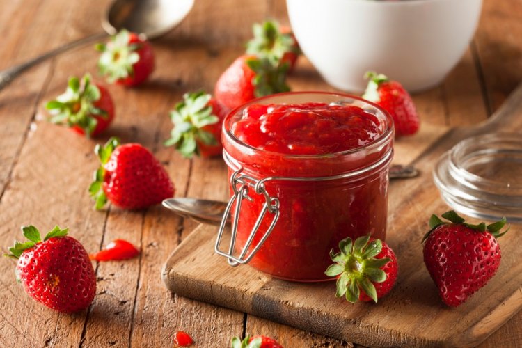 No-Cook Strawberry Jam
