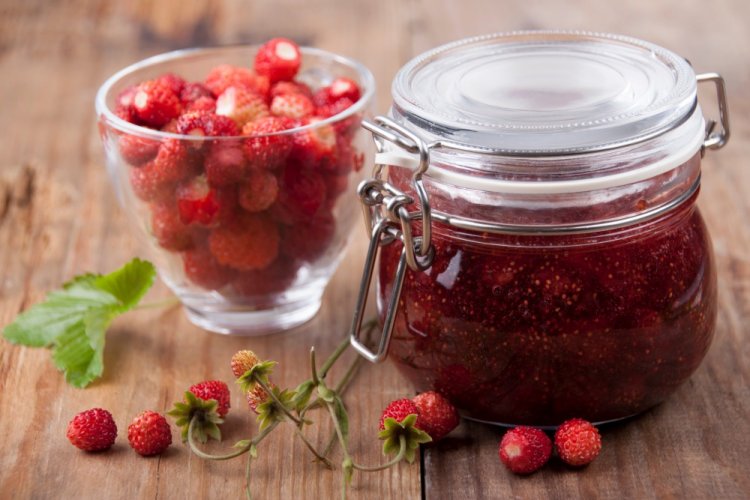 No-Cook Wild Strawberry Jam