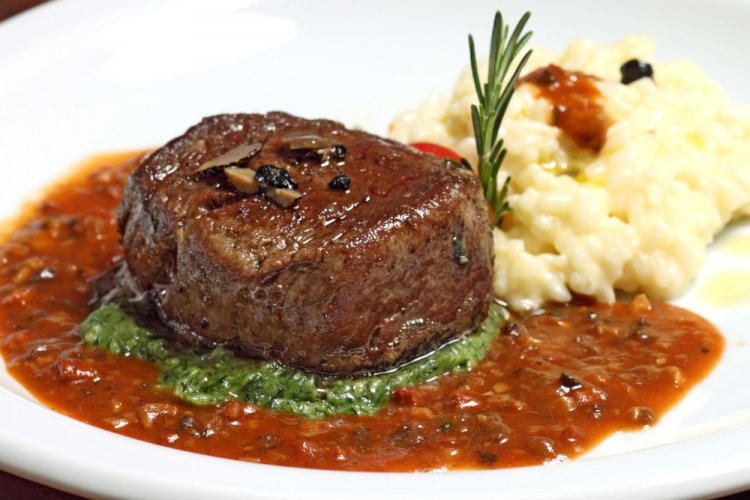 Beef Medallions with Honey and Ginger