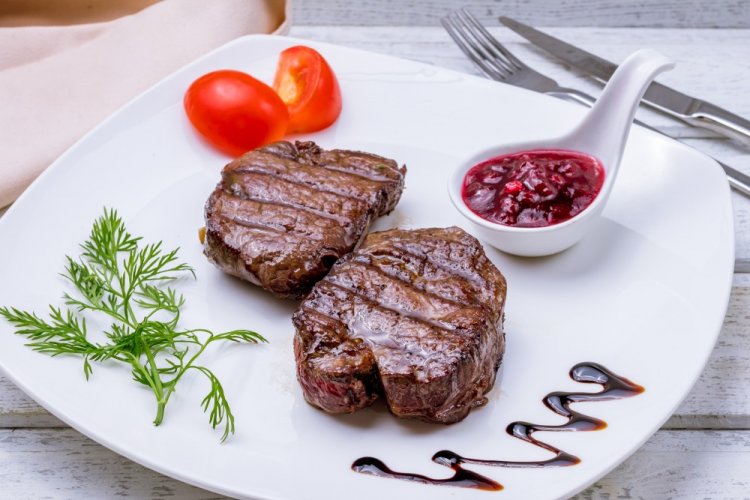 Veal Medallions in Soy Sauce