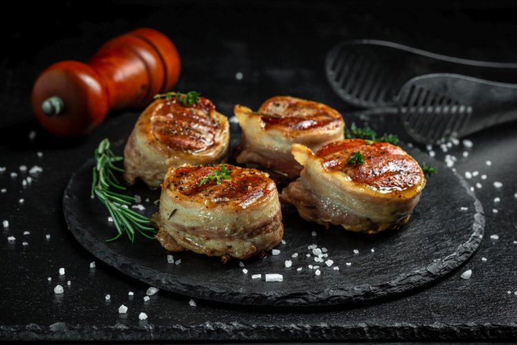 Bacon-Wrapped Veal Medallions