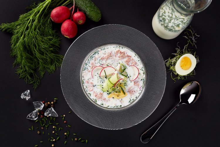 Okroshka con carne y Ayran
