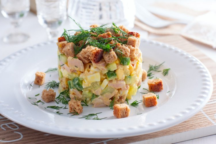 Bavarian Salad with Ham and Egg