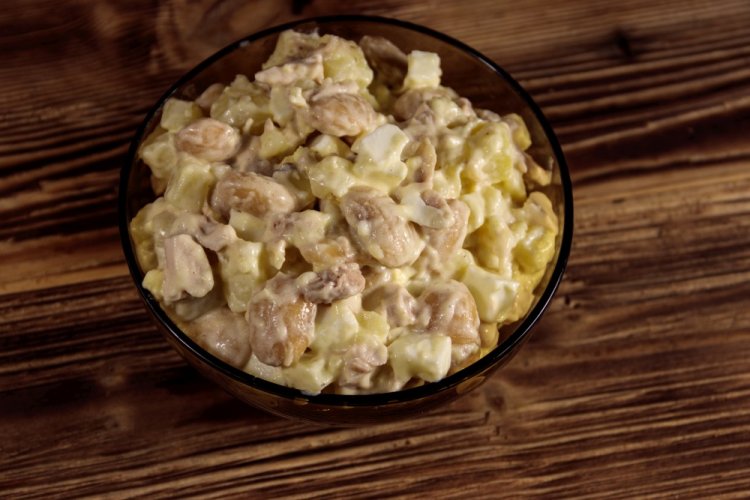 Bavarian Salad with Smoked Chicken and Beans