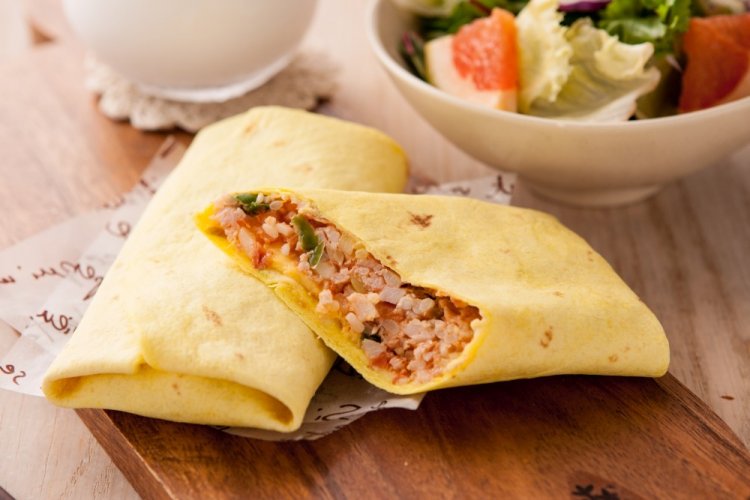 Egg Envelopes with Ham and Cheese