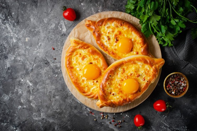Lazy Khachapuri in a Pan