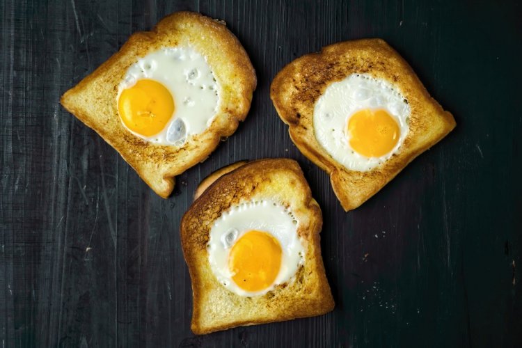 Egg in a Hole Toast