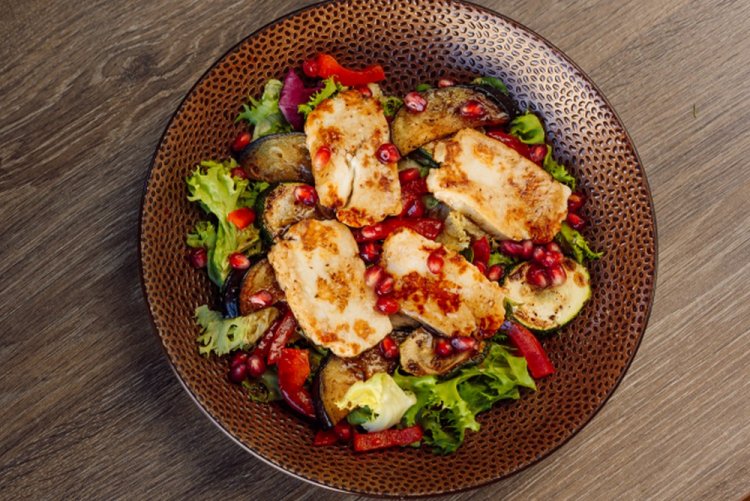 Chicken Medallions in Soy-Honey Sauce