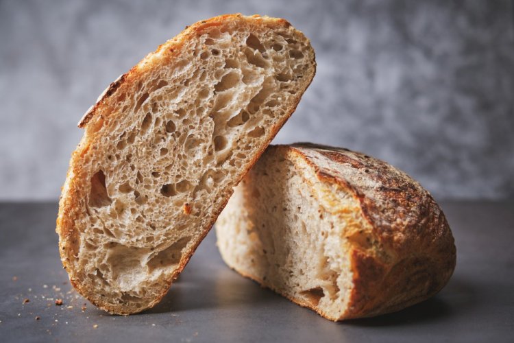 No-Yeast Whole Wheat Bread with Kefir