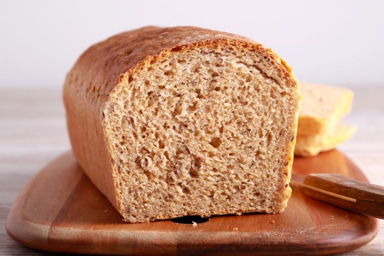 Whole Wheat Bread with Ryazhenka and Raisins