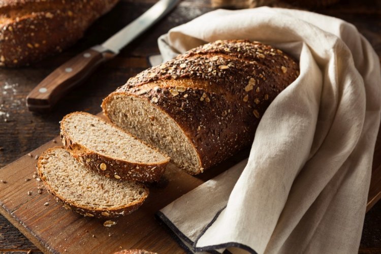 Whole Wheat Bread with Oats