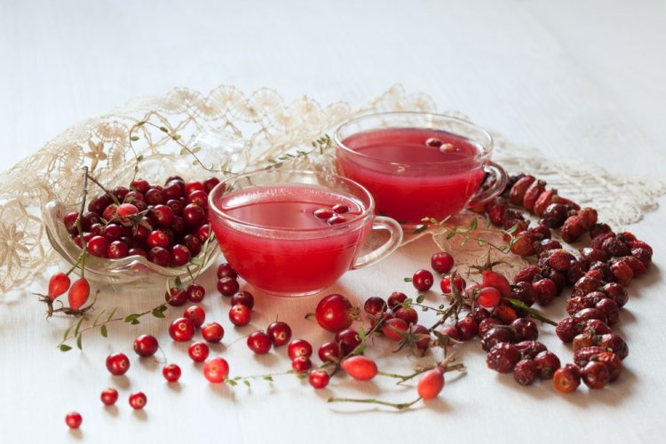 Rosehip and Cranberry Compote