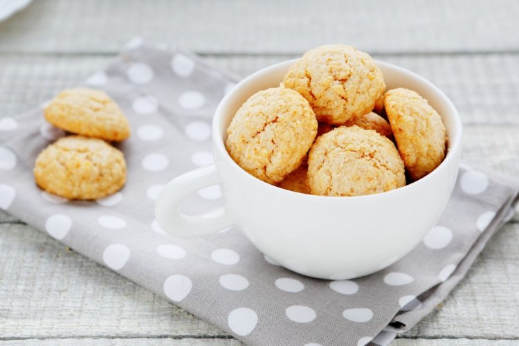 Quick Almond Cookies