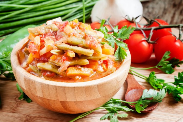 Judías verdes en tomate para el invierno
