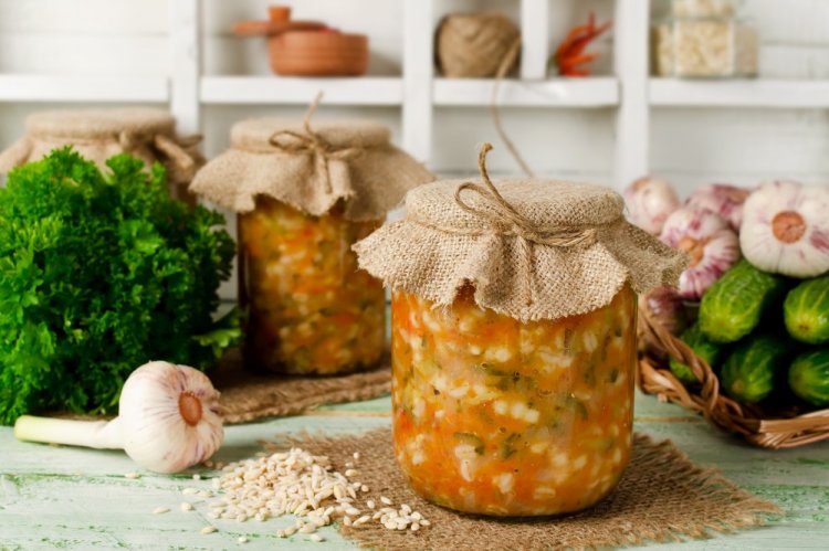 Rassolnik for Winter in Jars