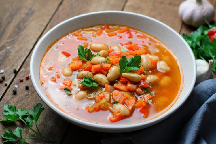 Bean Soup with Bell Pepper for Winter