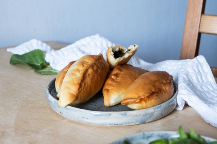 Sweet Sorrel Pies with Milk