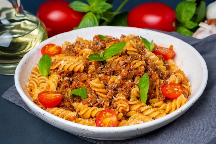 Navy-Style Pasta (Makarony po-flotski)