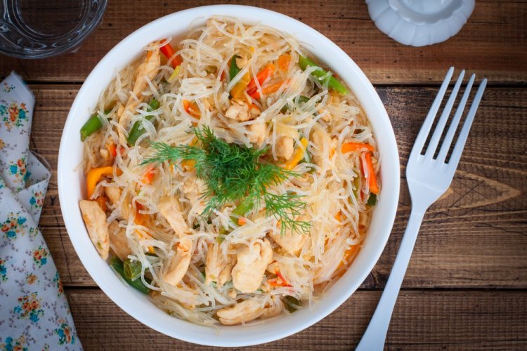 Funchoza with Chicken and Frozen Vegetables