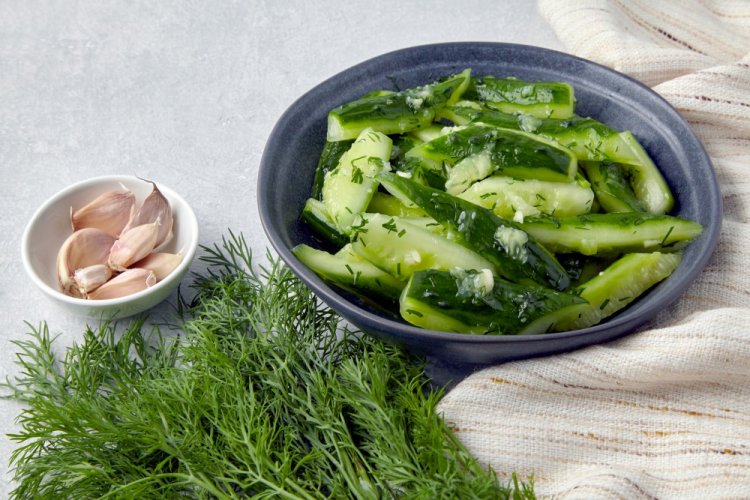Quick Pickled Cucumbers