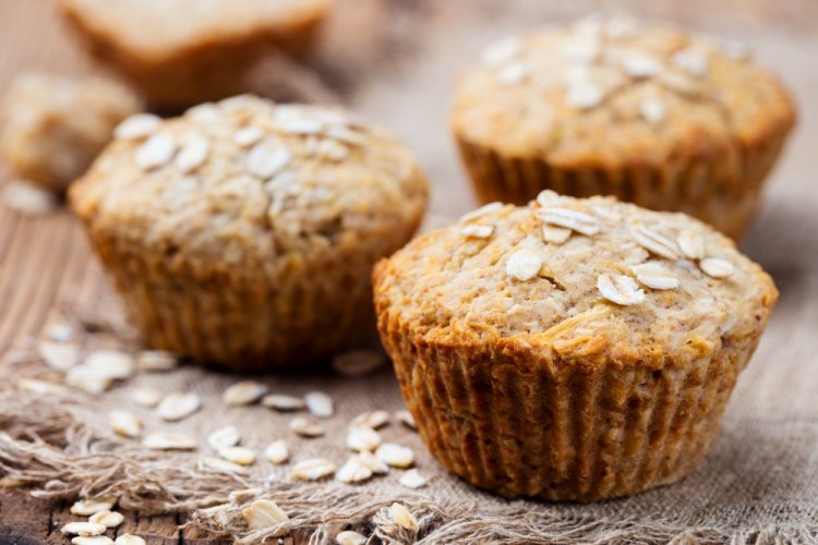 Quick Oatmeal Kefir Muffins