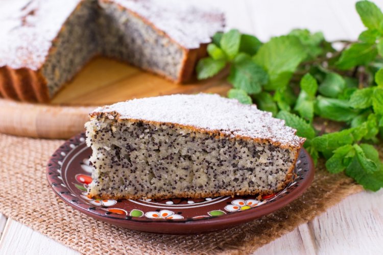 Quick Poppy Seed Cake with Kefir