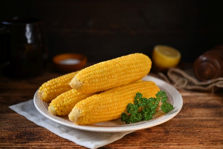 Classic Boiled Corn