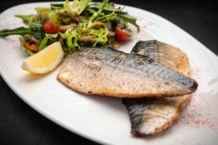 Mackerel with Paprika in an Air Fryer