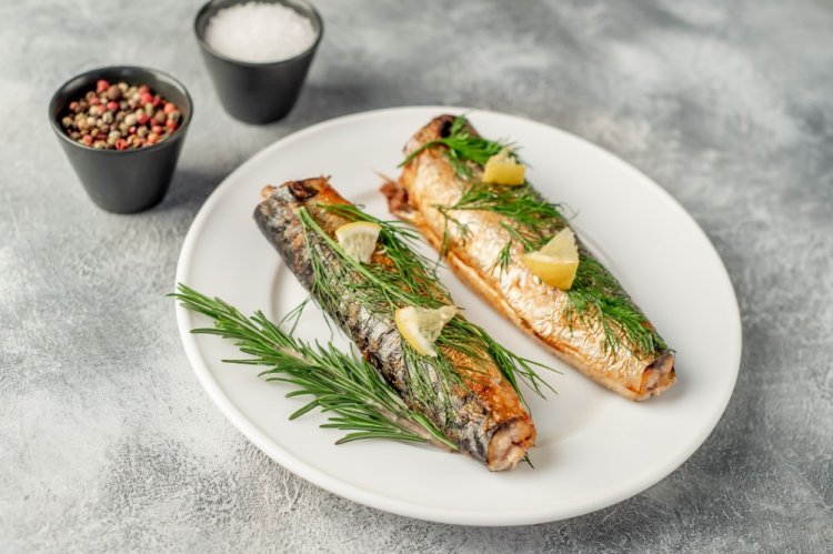 Baked Mackerel with Lemon in an Air Fryer