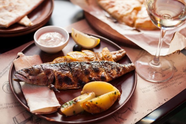 Mackerel in Tomato Sauce in an Air Fryer