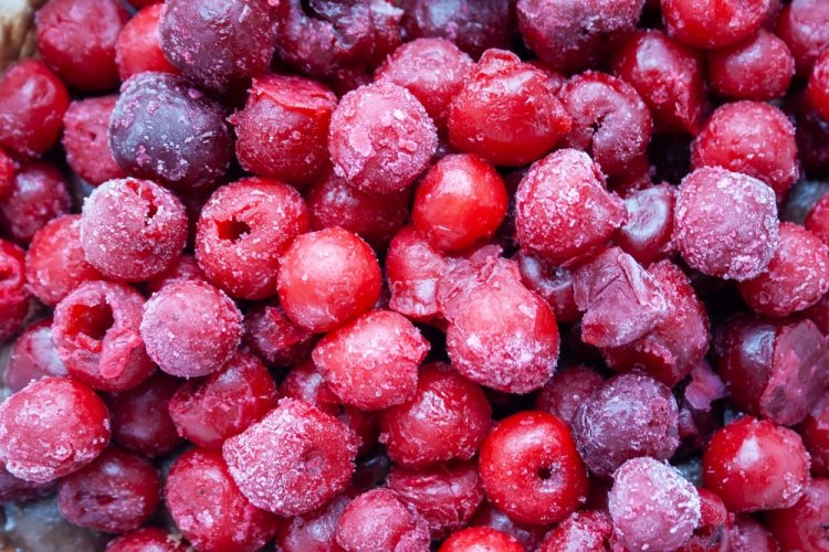 Pitted Frozen Sweet Cherries for Winter