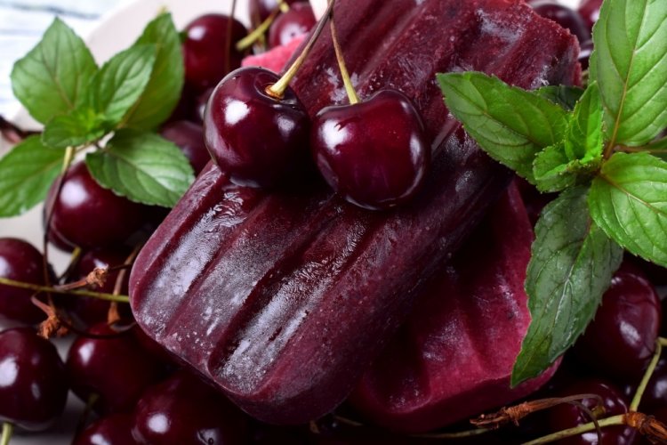 Frozen Sweet Cherry Puree for Winter