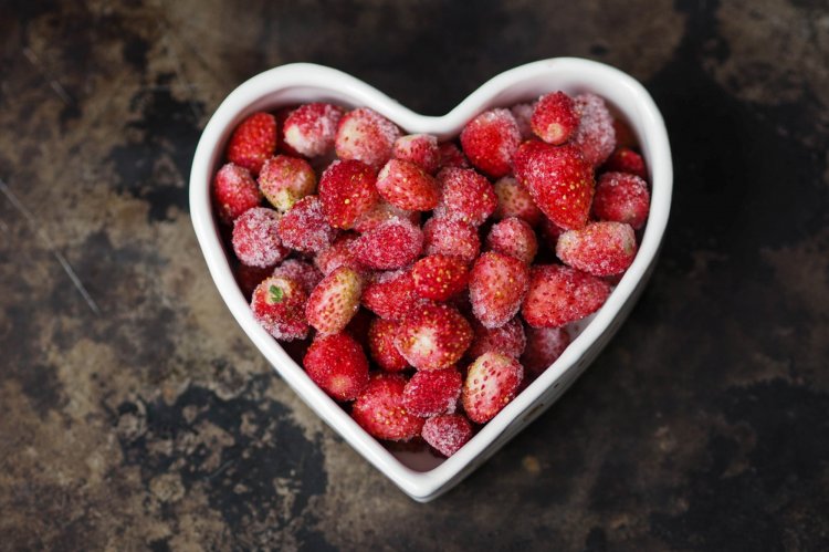 6 Great Recipes for Freezing Wild Strawberries for Winter