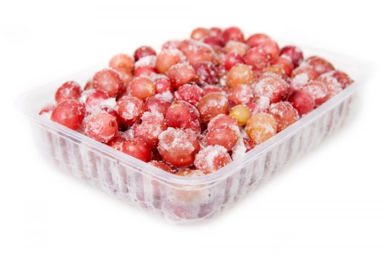 Frozen Gooseberries in Syrup for Winter