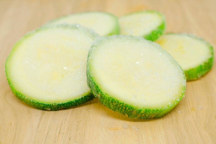 Frozen Zucchini Slices for Winter