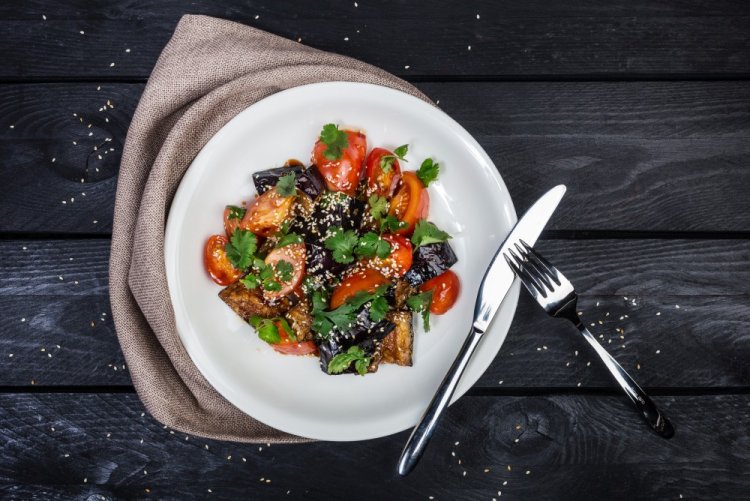 Crispy Eggplant Salad with Red Onion