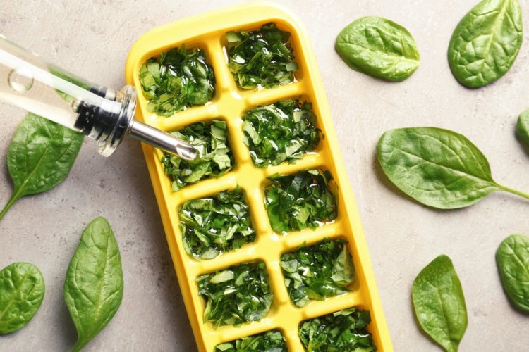 Frozen Spinach in Olive Oil