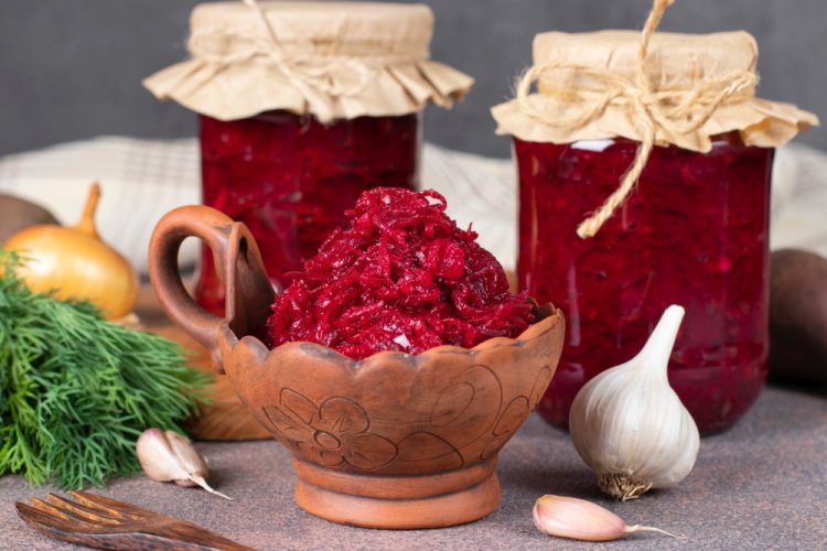Beetroot with Garlic for Borsch in Winter