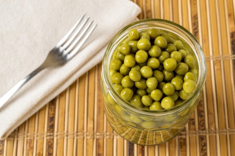 Canned Peas with Citric Acid for Winter