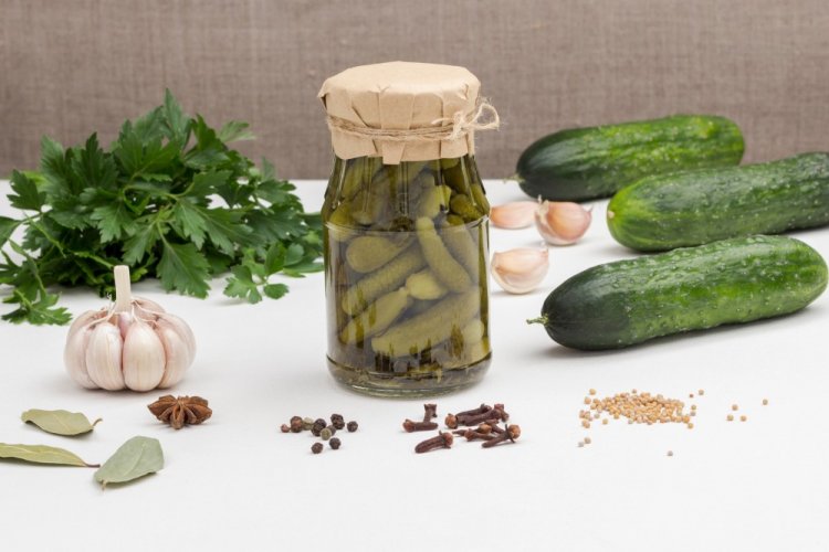 Canned Peas with Cucumbers for Winter