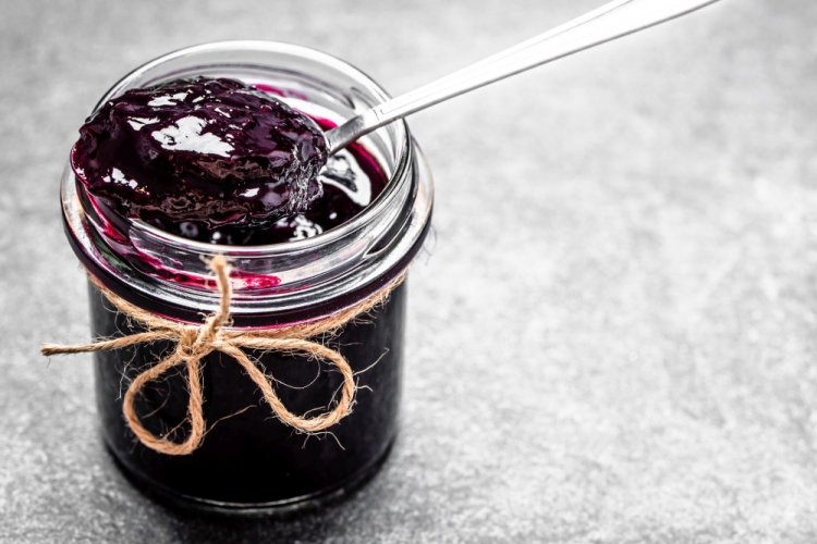 Raw Black Gooseberry Jam