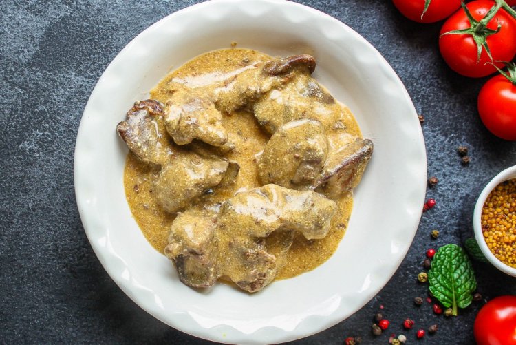 Chicken Liver with Sour Cream and Mustard in a Skillet
