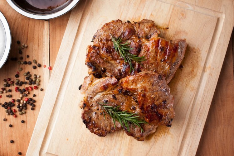 Pan-Seared Pork Steaks in Honey Glaze