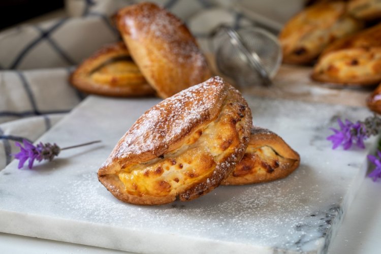 Chocolate Sochniki with Coconut