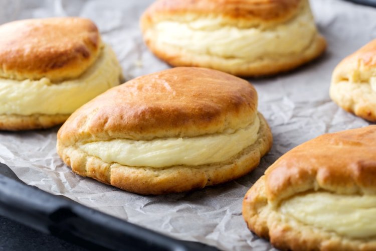 Sochniki with Cottage Cheese on Kefir