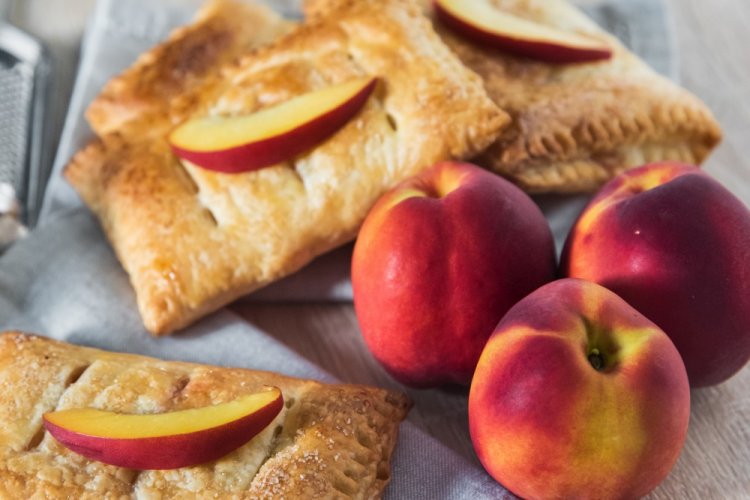 Puff Pastry Pie with Peaches