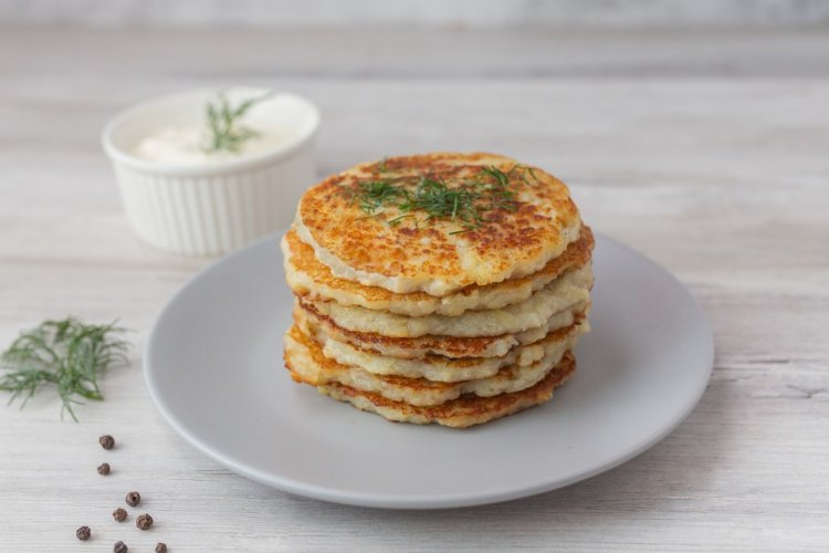 Flatbreads with Cheese and Ham in a Skillet
