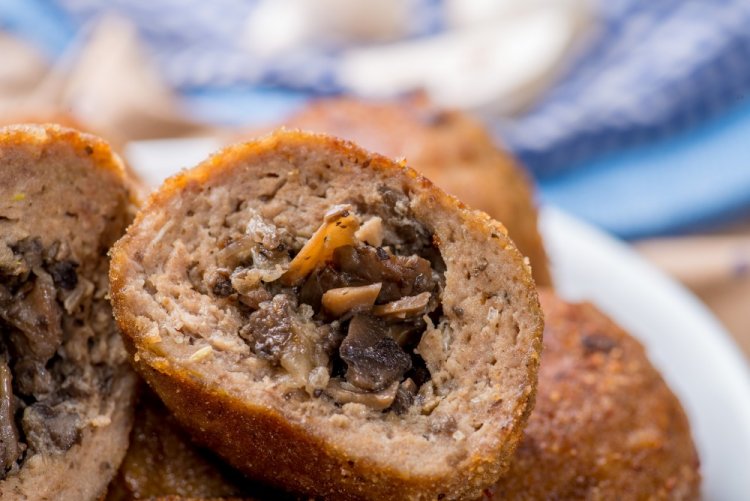 Cutlets with Mushrooms and Cheese