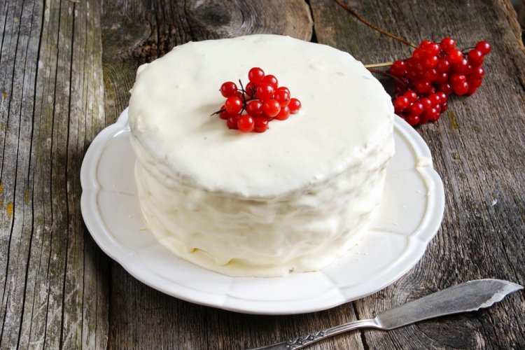 Milk Girl Cake (Molochnaya Devochka)