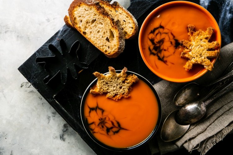 Crema de calabaza con arañas